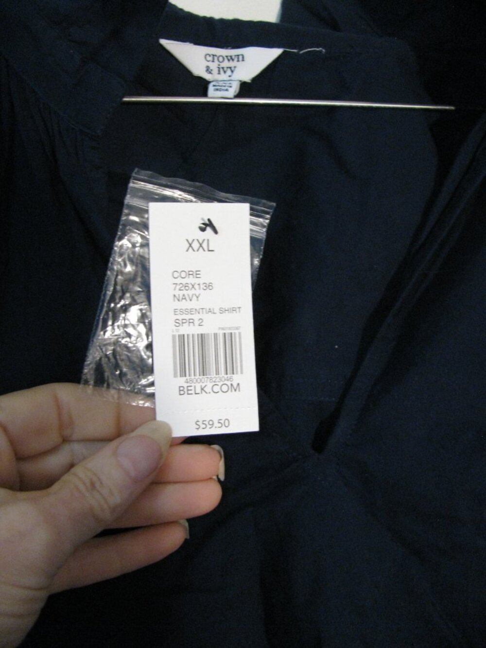 Crown & Ivy Blouse XXL NWT $59 V Neckline Full Length Sleeves Navy Blue - Picture 6 of 6